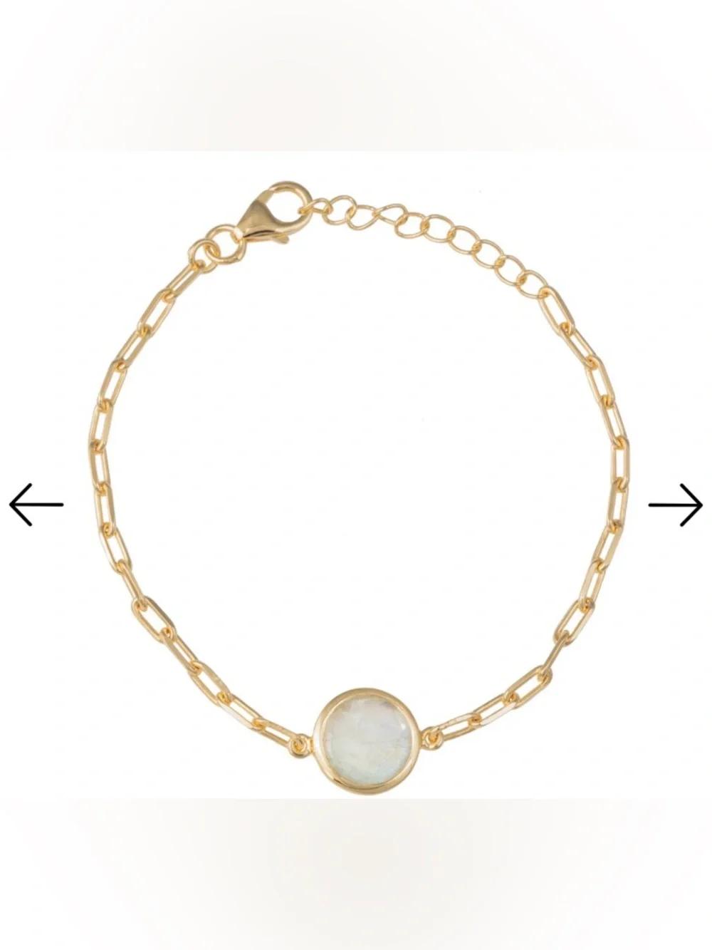 NWOT, Women’s gold bracelet. This product is a gold-plated chain bracelet.